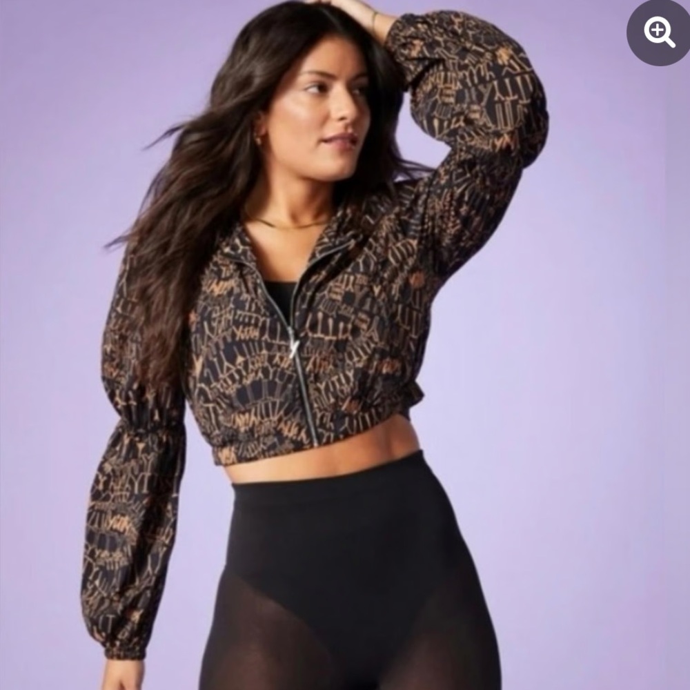 YITTY black and brown graphic print set